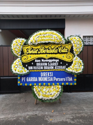 Papan Bunga Duka di Tatura Selatan